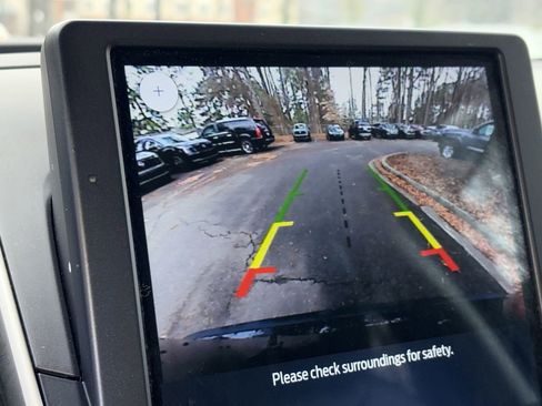 Used 2023 Ford Edge SEL image 12