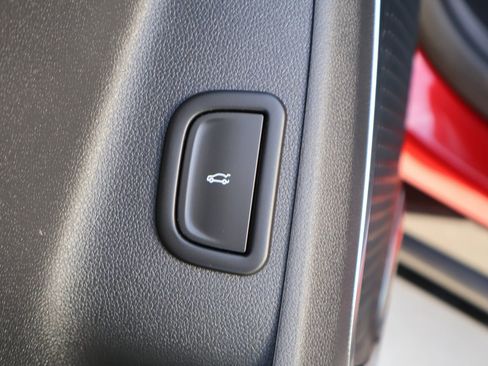 Used 2024 Chevrolet Traverse RS w/ LPO, Floor Liner Package image 25