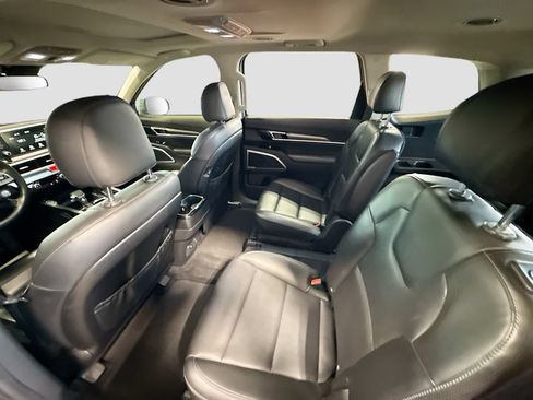 Used 2021 Kia Telluride S FWD image 22