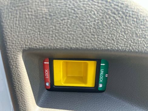 Used 2023 Ford Transit 350 XLT image 15