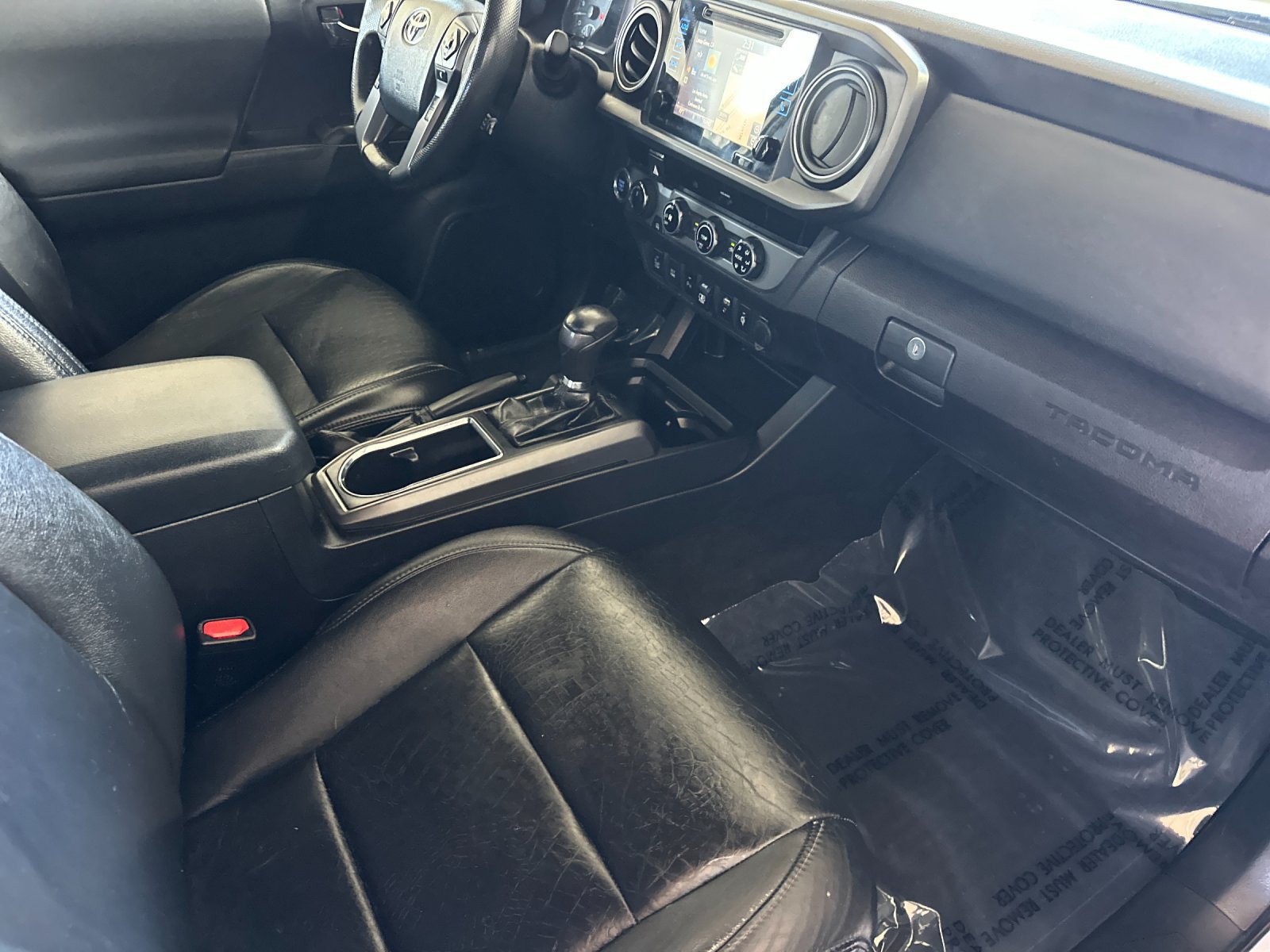 Used 2018 Toyota Tacoma TRD Off-Road w/ Technology Package AWD/4WD image 14