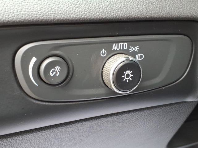 Used 2021 Buick Enclave Essence AWD/4WD image 16