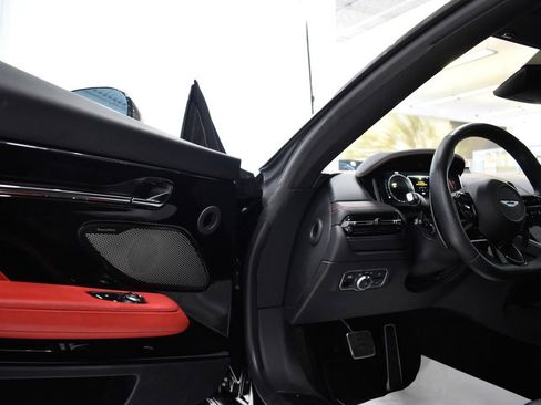 Used 2024 Aston Martin DB12 Coupe RWD image 20