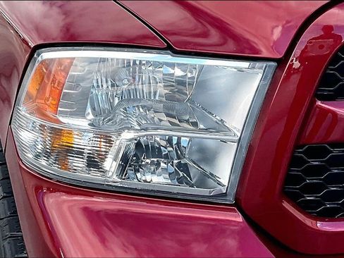 Used 2014 RAM 1500 Express image 29