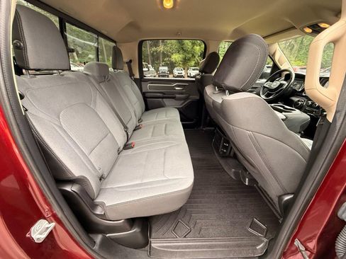 Used 2019 RAM 1500 Big Horn RWD image 25