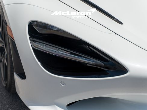 Used 2024 McLaren 750S RWD image 17