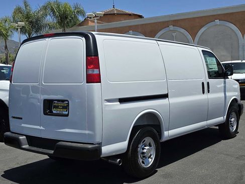 New 2025 Chevrolet Express 2500 w/ Driver Convenience Package image 9