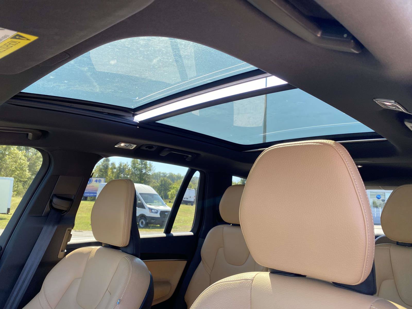 Used 2019 Volvo XC90 T6 Momentum AWD/4WD image 18