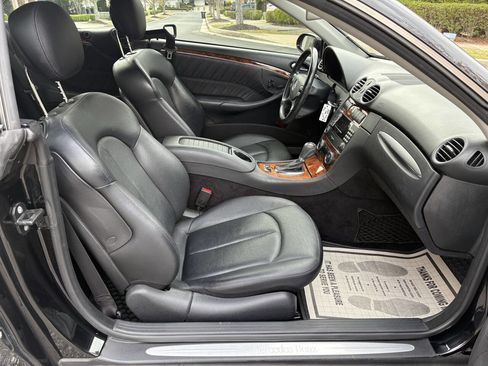 Used 2009 Mercedes-Benz CLK 350 Cabriolet image 13