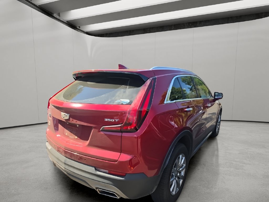 Used 2021 Cadillac XT4 Premium Luxury AWD/4WD image 3