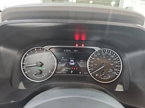 Used 2021 Nissan Rogue SV AWD/4WD image 26