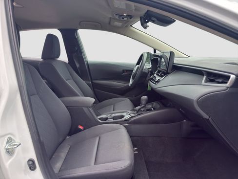 Used 2024 Toyota Corolla LE FWD image 17