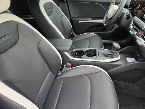 New 2025 Kia K4 GT-Line w/ GT-Line Premium Package image 10