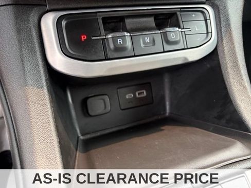 Used 2022 GMC Acadia SLE w/ Driver Convenience Package FWD image 32