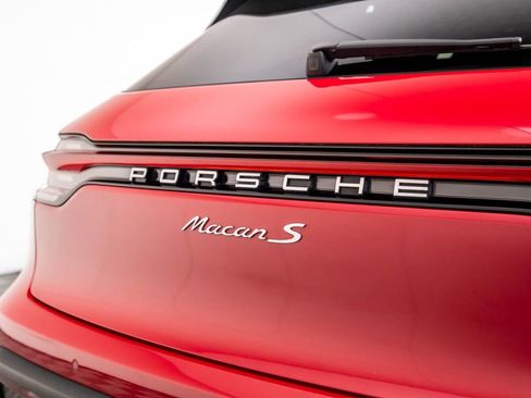 Used 2022 Porsche Macan S image 37