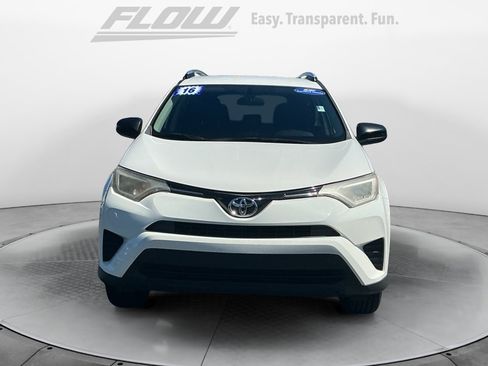 Used 2016 Toyota RAV4 LE FWD image 3