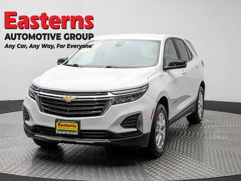 Used 2022 Chevrolet Equinox LT AWD/4WD image 1