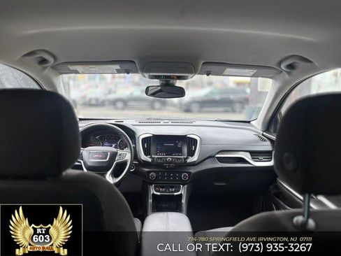 Used 2024 GMC Terrain SLE AWD/4WD image 9