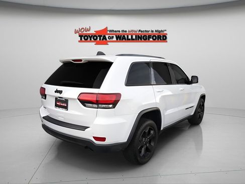 Used 2021 Jeep Grand Cherokee Freedom Edition AWD/4WD image 12