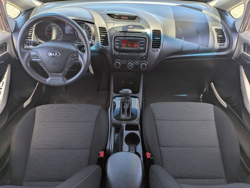 Used 2018 Kia Forte LX FWD image 14