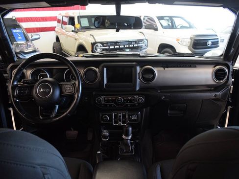 Used 2021 Jeep Gladiator Sport AWD/4WD image 26