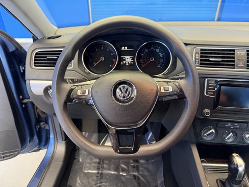 Used 2017 Volkswagen Jetta S FWD image 10