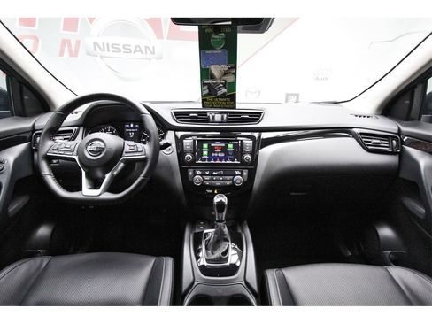 Certified 2022 Nissan Rogue Sport SL image 7