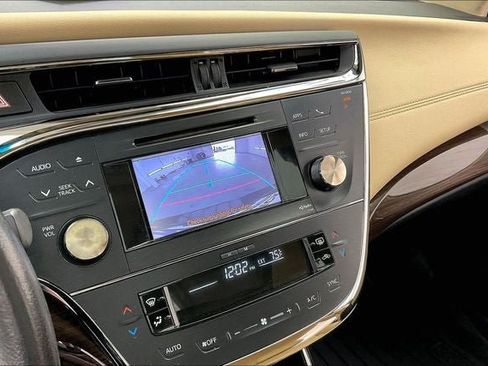 Used 2013 Toyota Avalon XLE Touring FWD image 28