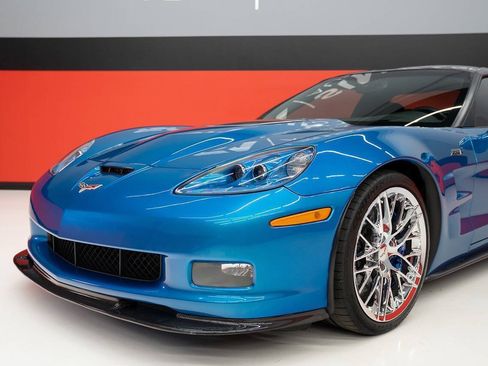 Used 2010 Chevrolet Corvette ZR1 w/ Preferred Equipment Group RWD image 5