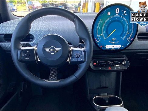 Certified 2025 MINI Cooper S image 5