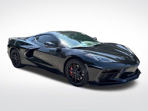 Used 2024 Chevrolet Corvette Stingray Premium Cpe w/ Z51 Performance Package RWD image 9