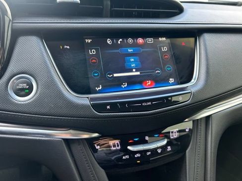 Used 2018 Cadillac XT5 Luxury w/ Driver Awareness Package FWD image 19