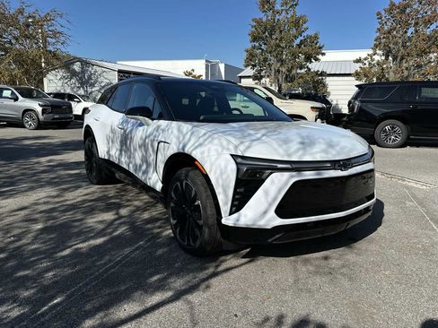 New 2026 Chevrolet Blazer EV RS image 8