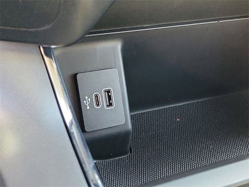 New 2025 Ford F150 Lightning XLT image 11