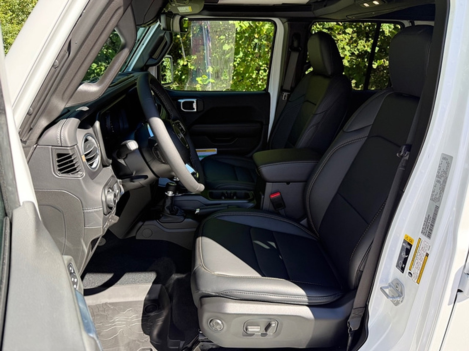 New 2027 Jeep Wrangler Unlimited Sahara AWD/4WD image 12