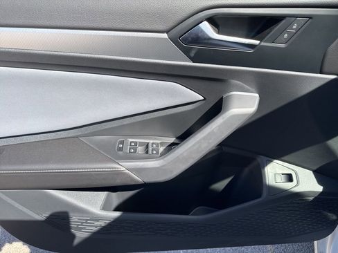 New 2025 Volkswagen Jetta SE image 14