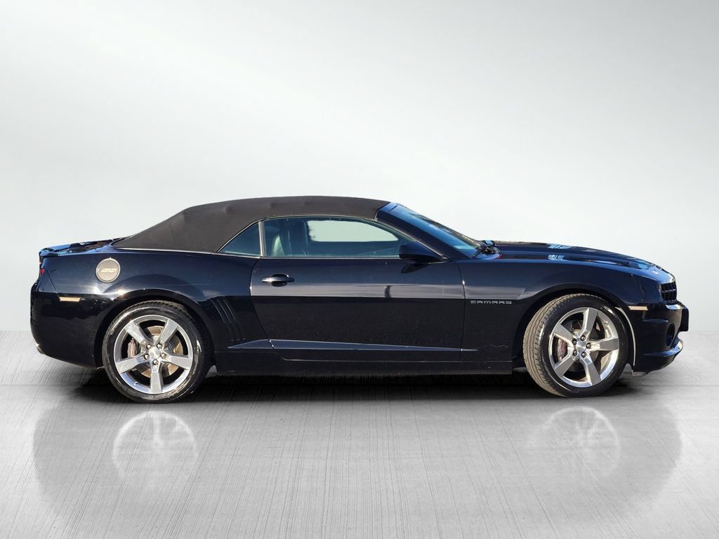 Used 2011 Chevrolet Camaro SS w/ RS Package RWD image 3