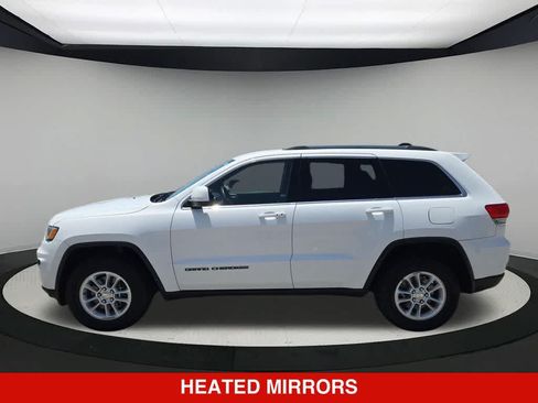 Used 2018 Jeep Grand Cherokee Laredo AWD/4WD image 3