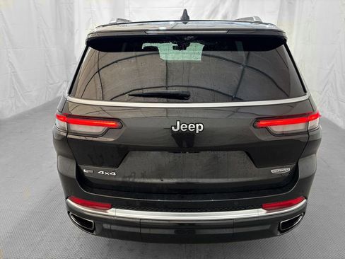 Used 2023 Jeep Grand Cherokee L Summit w/ Advanced Protech Group IV AWD/4WD image 6
