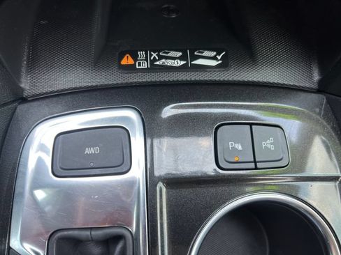 Certified 2022 Chevrolet Equinox Premier AWD/4WD image 24