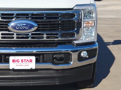 Used 2024 Ford F250 XLT image 9