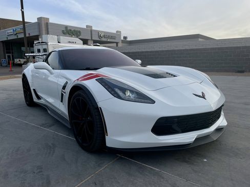 Used 2017 Chevrolet Corvette Grand Sport image 7