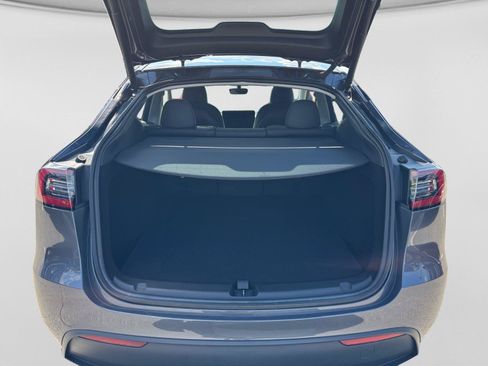 Used 2023 Tesla Model Y Long Range AWD/4WD image 19