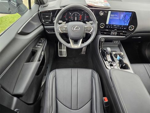 Used 2022 Lexus NX 350 F Sport image 11