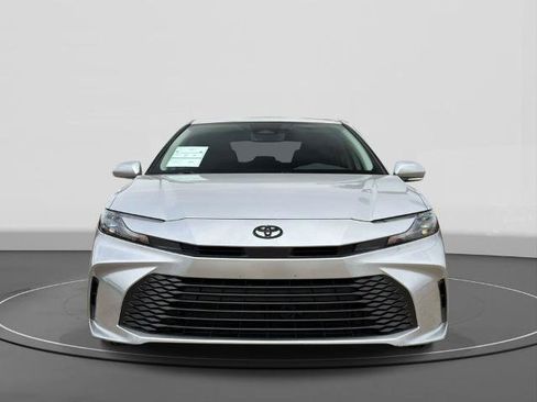 Used 2026 Toyota Camry LE w/ Convenience Package FWD image 3