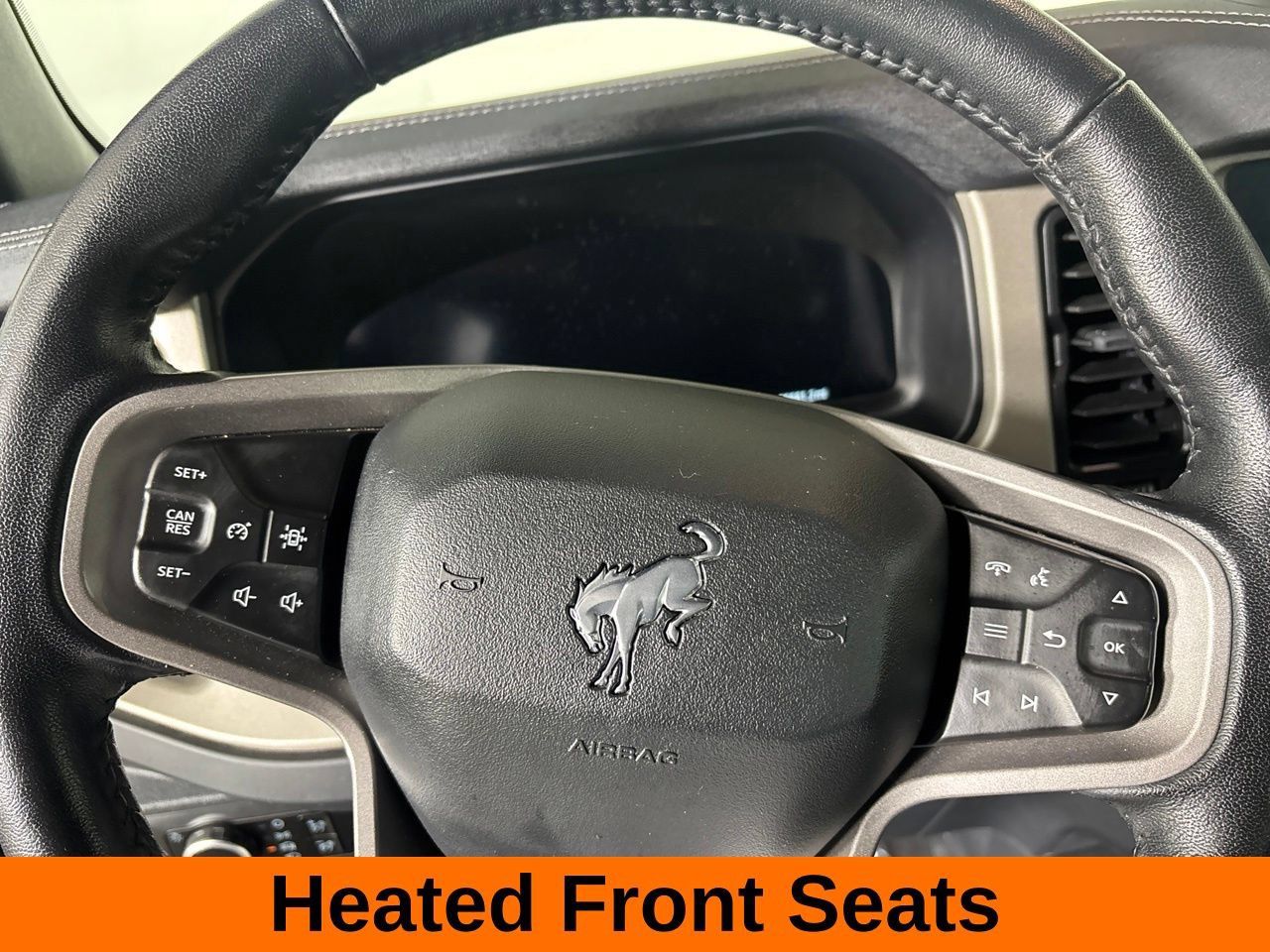 Used 2025 Ford Bronco Outer Banks AWD/4WD image 14