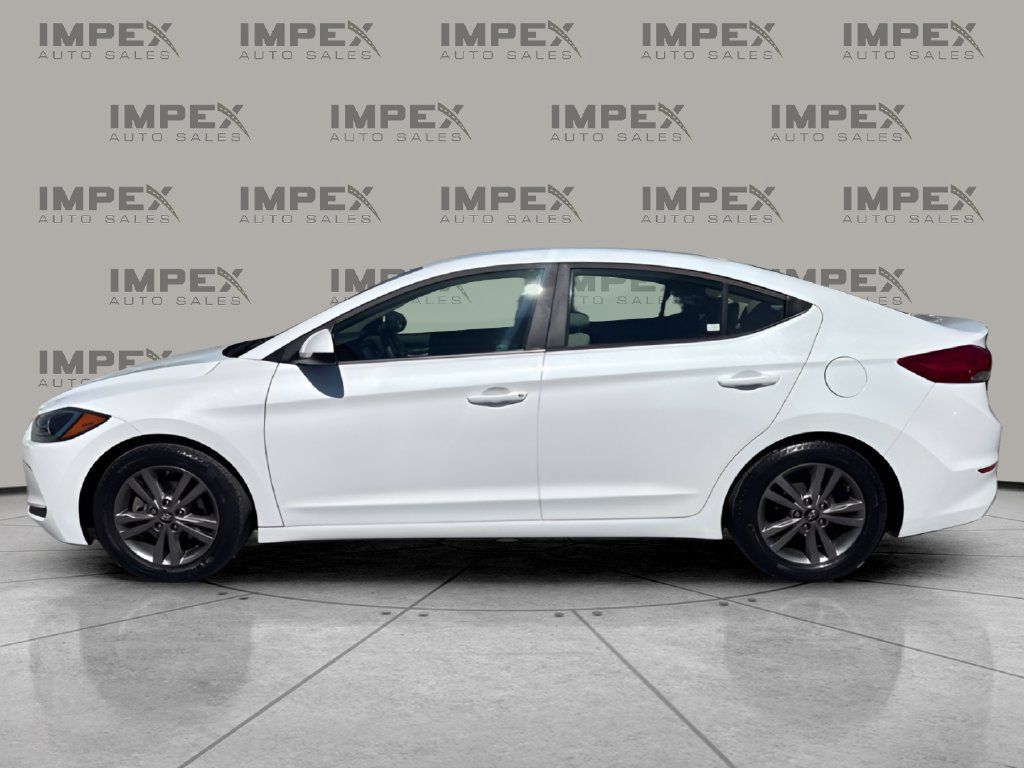 Used 2017 Hyundai Elantra SE FWD image 2