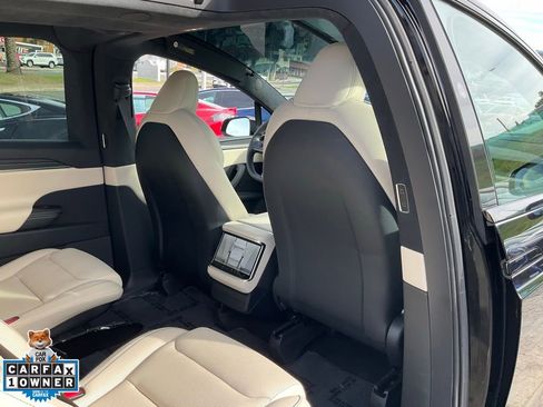 Used 2023 Tesla Model X Plaid image 59