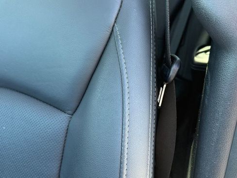 Used 2017 Subaru Outback 2.5i Limited image 16