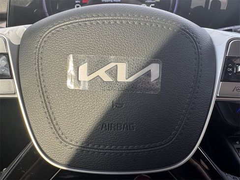 New 2025 Kia Telluride S image 18